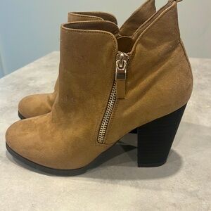 Ankle boots